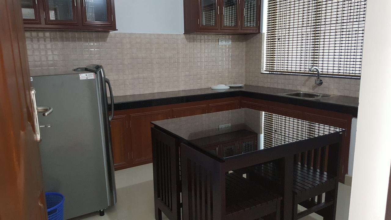 红宝石酒店 Kottakkal 外观 照片